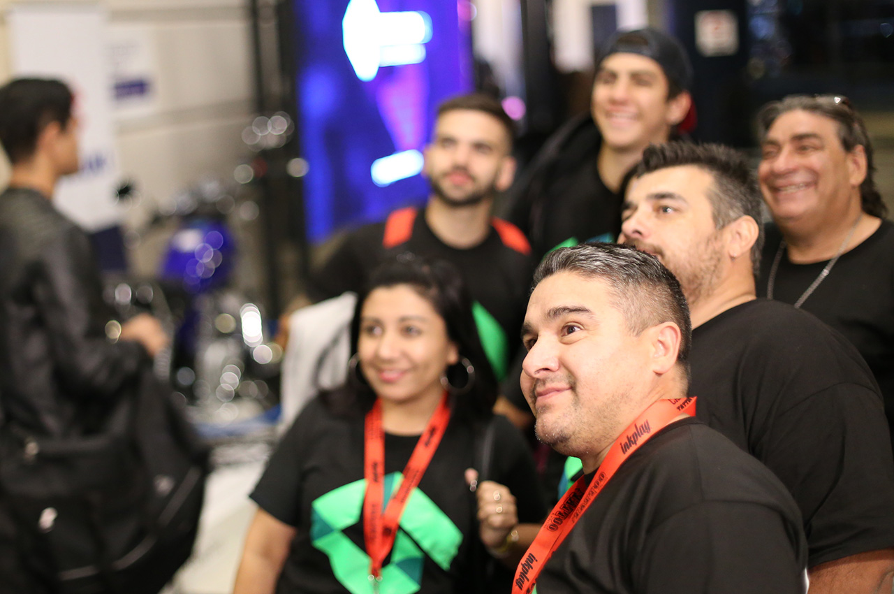 Gran despliegue del equipo de Grupo Uno LED en el 15ª Tattoo Show en La Rural.