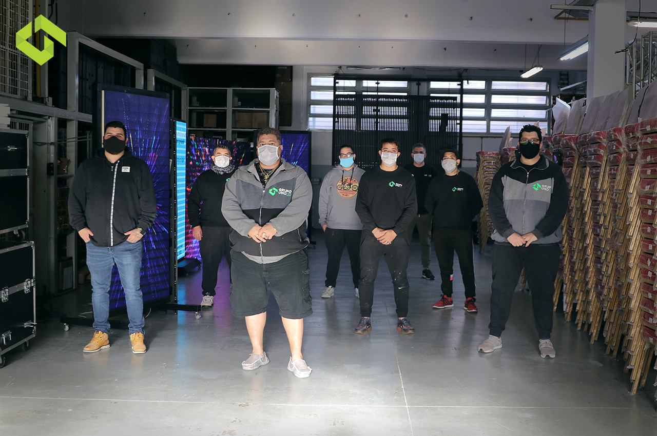 Grupo Uno LED se hace fuerte aún en esta época difícil.