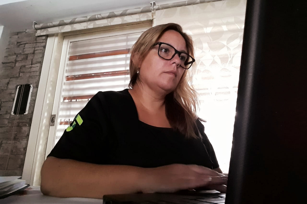 Grupo Uno LED trabajando desde nuestras casas.
