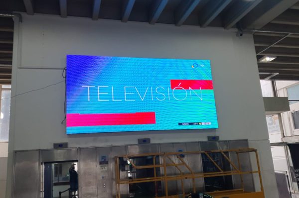 3 de Febrero, Buenos Aires. Pantalla Indoor 4x2 mts  P5