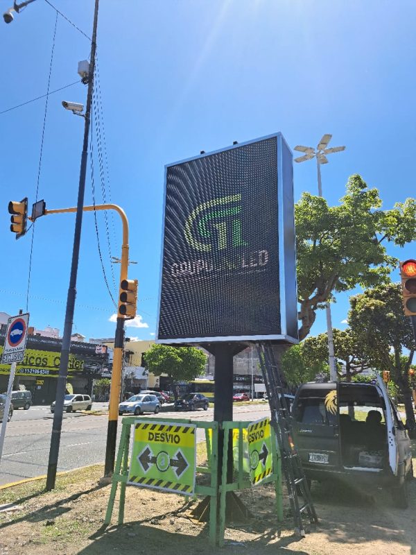 Avellaneda, Buenos Aires. Pantalla Outdoor 2x3 mts  P10
