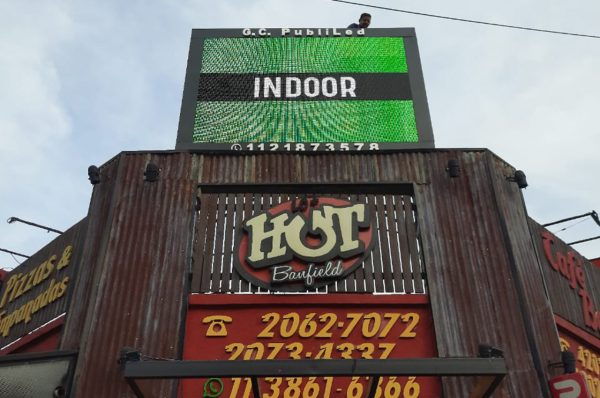 Banfield , Buenos Aires. Pantalla Outdoor 3x2 mts  P10