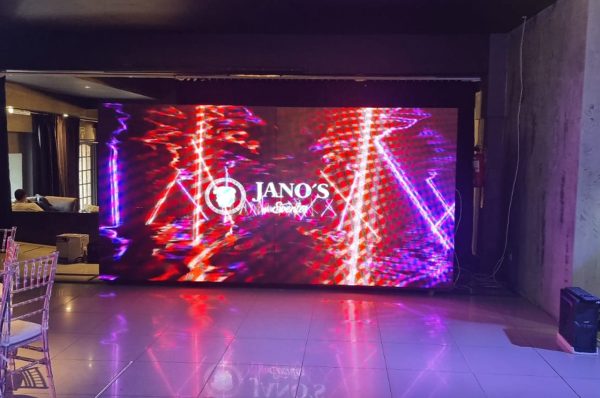 Bella Vista , Buenos Aires. Pantalla Indoor 4x2 mts  P5