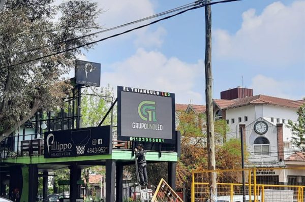 Ciudad Jardín, Buenos Aires. Pantalla Outdoor 3x2 mts  P10