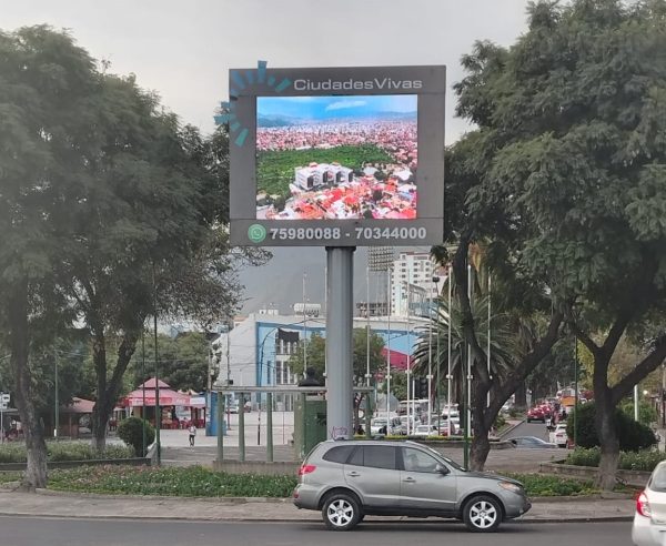 Cochabamba, Bolivia. Pantalla Outdoor 4x2 mts P10