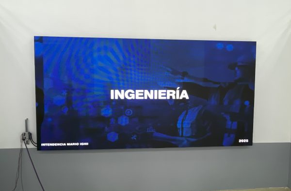 Jose C. Paz, Buenos Aires. Pantalla Indoor 4x2 mts  P3.91