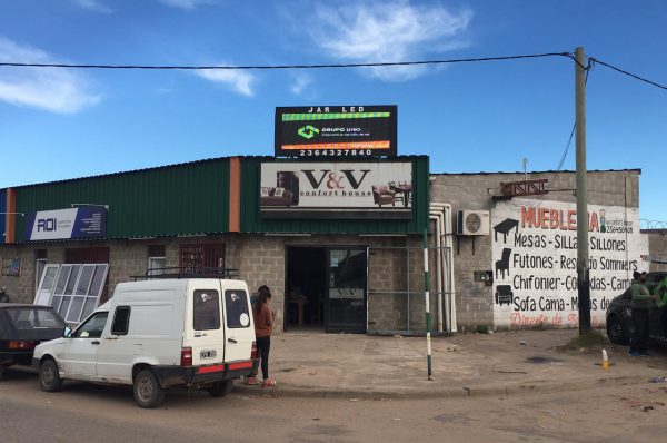 Junín , Buenos Aires. Pantalla Outdoor 3x1 mts  P10