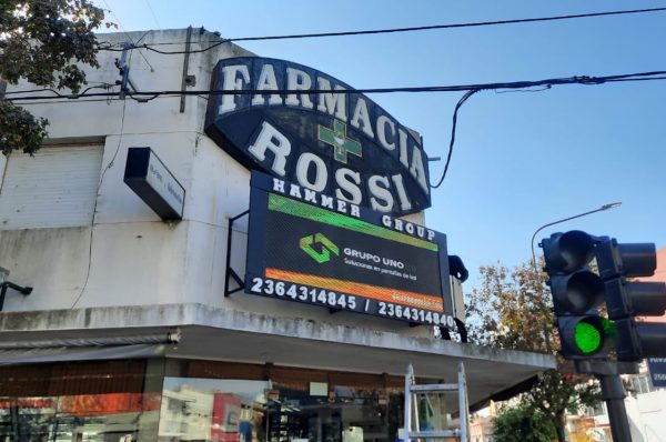 Junin, Buenos Aires. Pantalla Outdoor 3x1 mts  P10