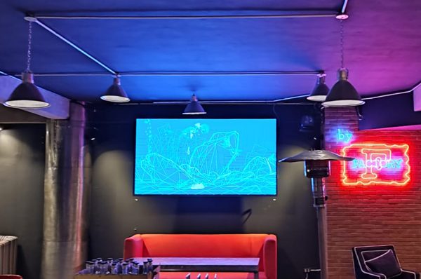 La Paz, Bolivia. Pantalla Indoor 2,50x1,30 mts   P3