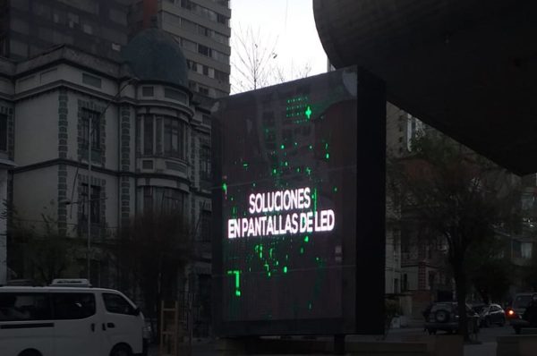 La Paz , Bolivia. Pantalla Outdoor 2x3 mts  P5