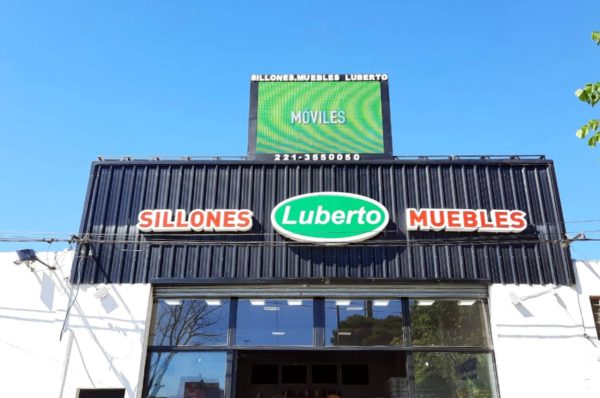 La Plata, Buenos Aires. Pantalla Outdoor 3x2 mts  P10