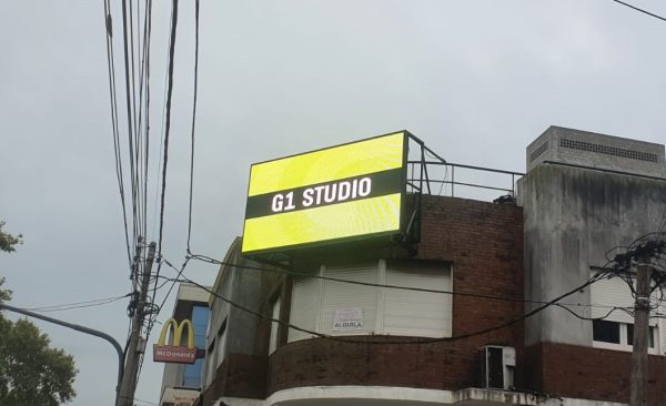Moreno, Buenos Aires. Pantalla Outdoor 4x2 mts P10