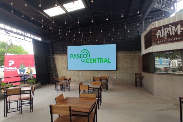 Paseo Central Boulevard, Bolivia. Pantalla Indoor 4x2 mts  P5
