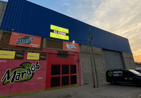 Quilmes, Buenos Aires. Pantalla Outdoor 3x2 mts P10