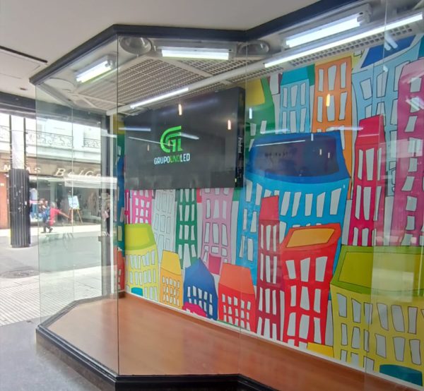 San Martin, Buenos Aires. Pantalla Outdoor 2x1 mts  P5