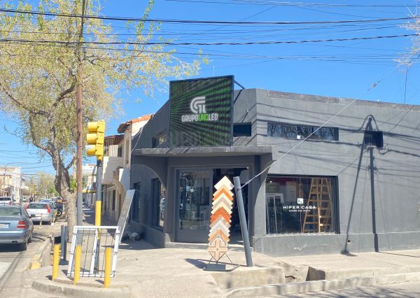San Martin, Mendoza. Pantalla Outdoor 2x2 mts P10