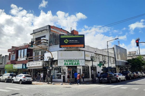 Villa Ballester, Buenos Aires. Pantalla Outdoor 4x2 mts  P10