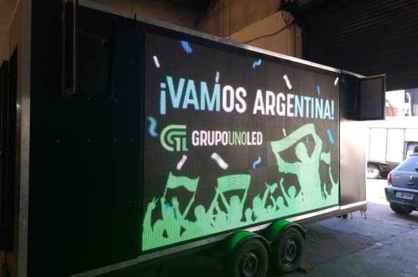 Villa Bosch , Buenos Aires. Pantalla Trailer 3x2 mts  P10