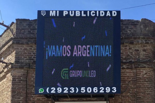 Casbas, Buenos Aires. Pantalla Outdoor 2x2 mts  P10