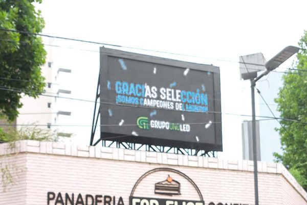 La Plata , Buenos Aires. Pantalla Outdoor 3x2 mts  P10