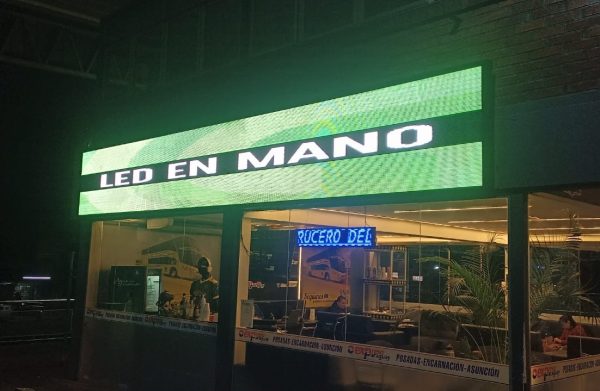  , Misiones. Pantalla Outdoor 7x1 mts P10